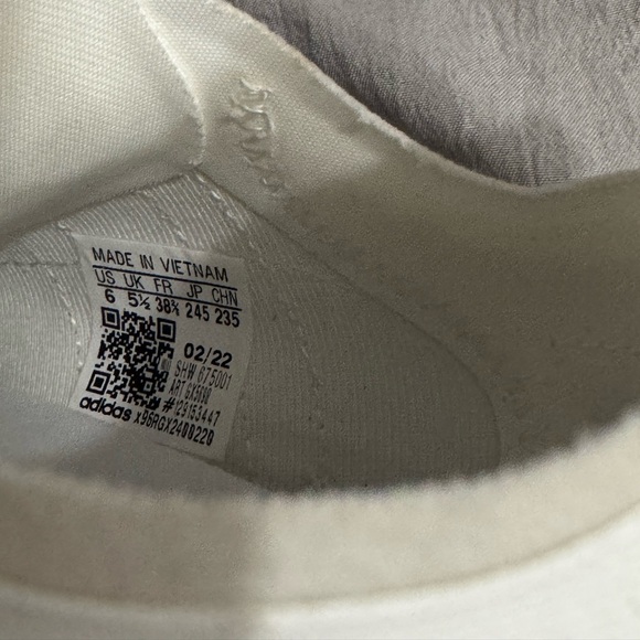 Adidas Women’s NMD V3 Running Sneakers - Picture 8 of 9